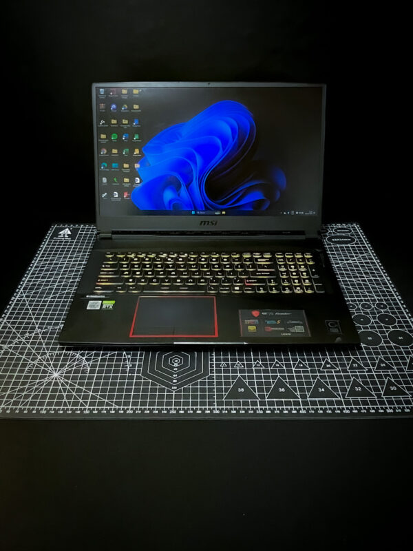 MSI RIDER 17.3 - Imagen 5