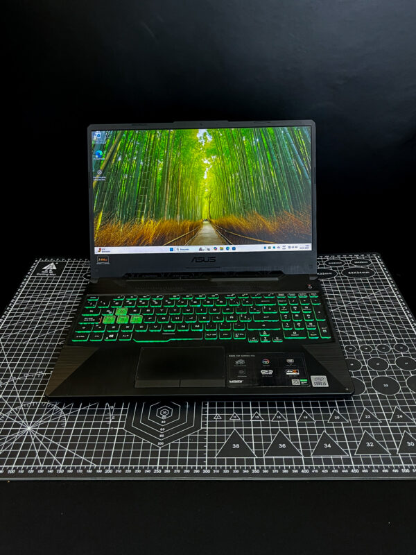 ASUS TUF F15 - Imagen 2