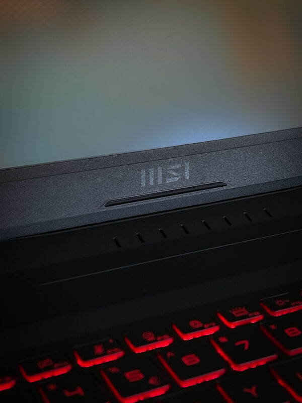 MSI KATANA 17.3 - Imagen 4