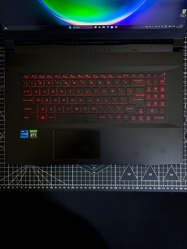MSI KATANA 17.3 - Imagen 3