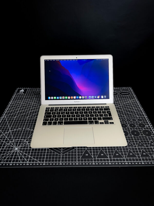 Macbook Air i5 2017 - Imagen 2